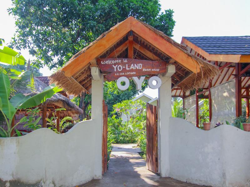 Yoland Guesthouse Gili Air Exteriör bild