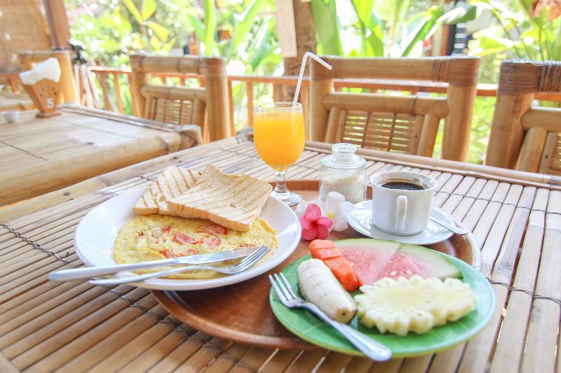 Yoland Guesthouse Gili Air Exteriör bild