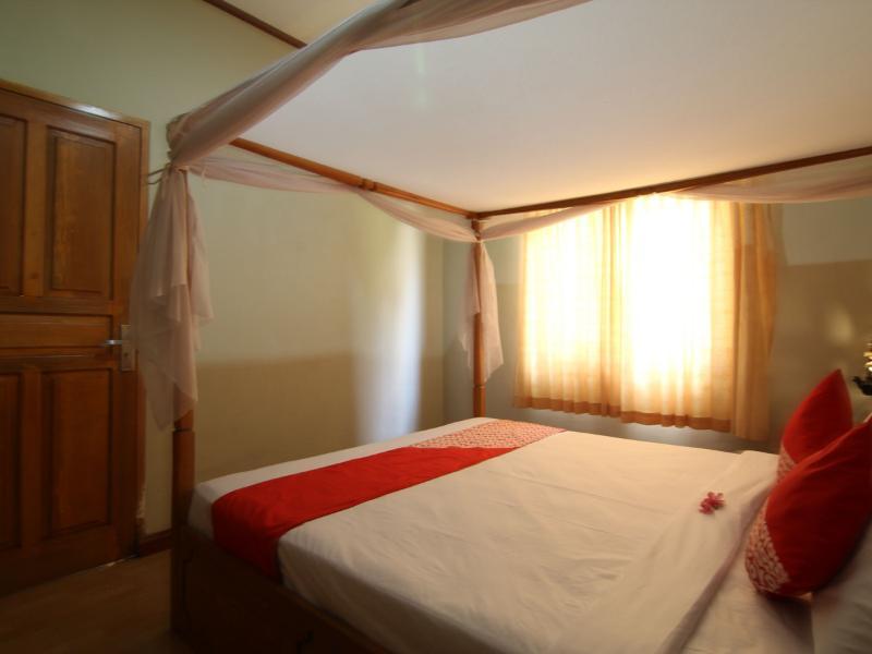 Yoland Guesthouse Gili Air Exteriör bild